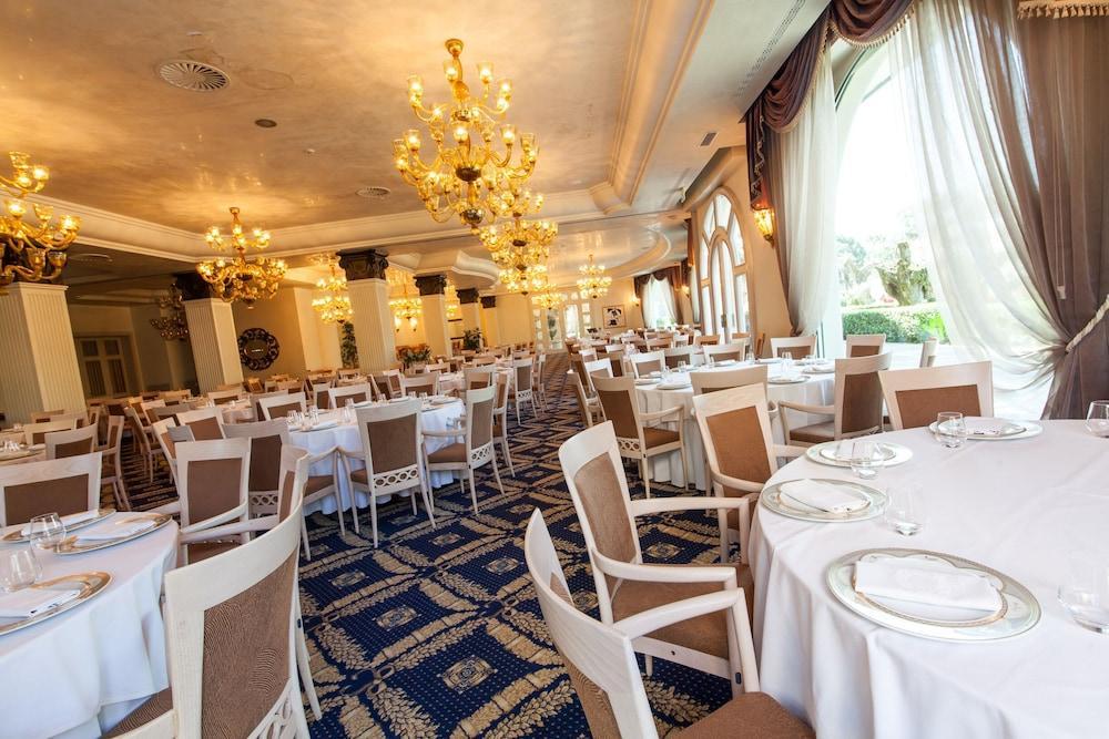 Palace 5*