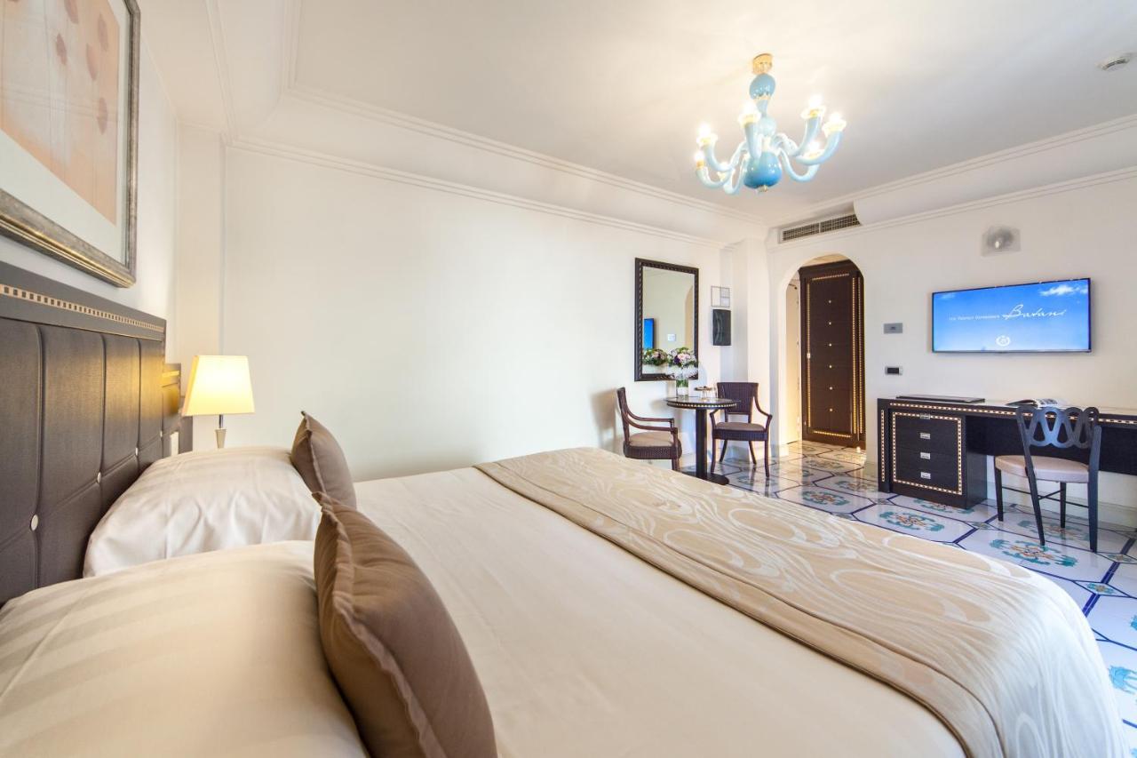 Palace Hotel 5*
