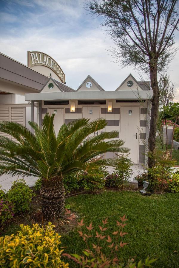 Palace 5*